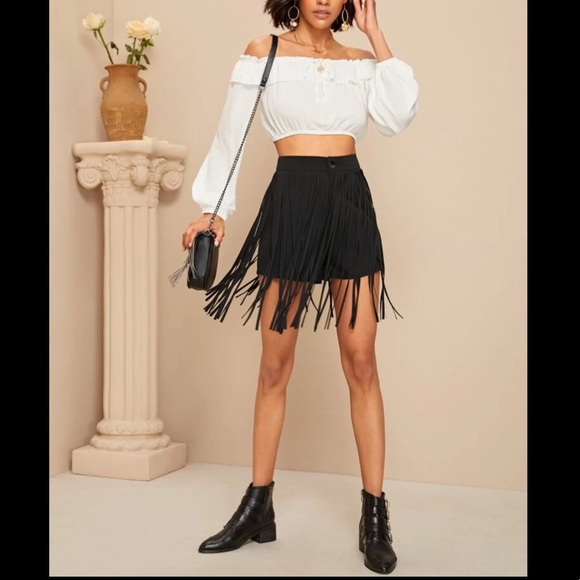 ๐HP๐ ๐ Fringe Shorts - Picture 4 of 5